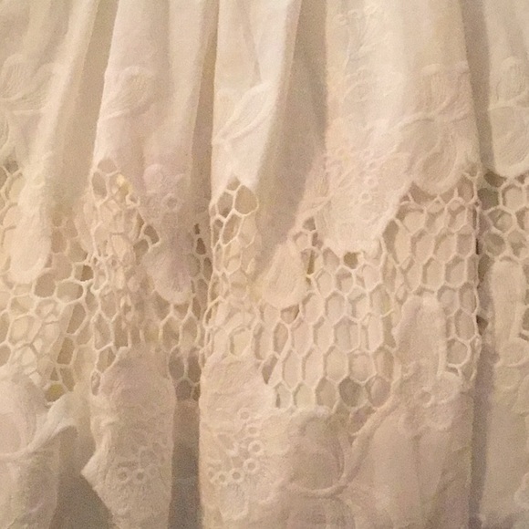 White off shoulder dress - Picture 3 of 3